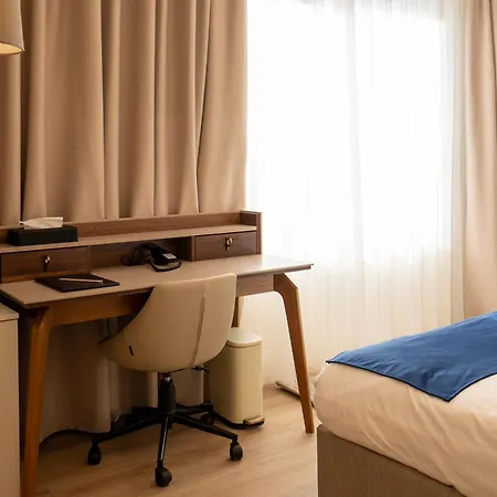 Le Blanc Cotroceni Готель 4*