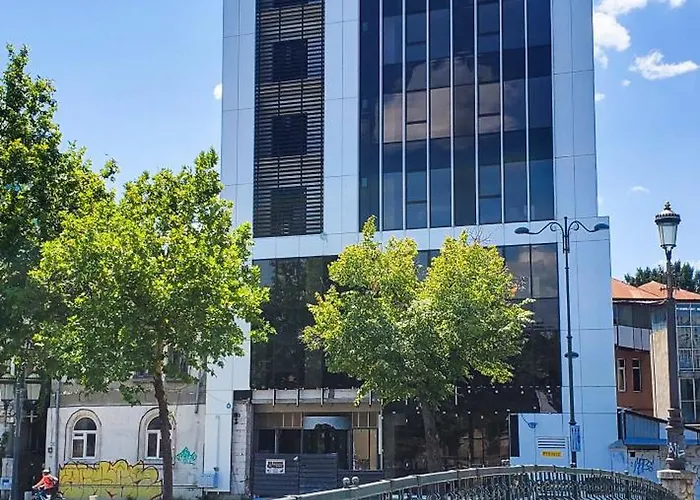 Le Blanc Cotroceni Бухарест