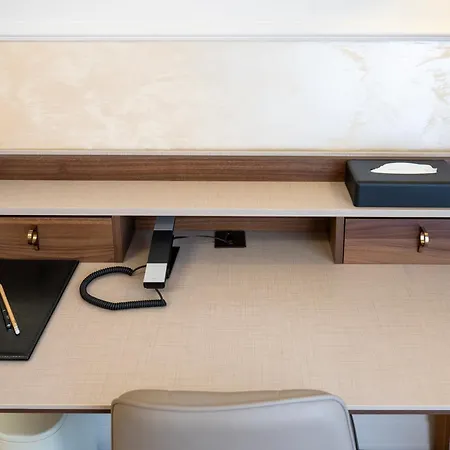 Le Blanc Cotroceni 4* Bucharest