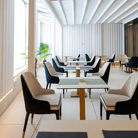 Hotel Le Blanc Cotroceni 4*