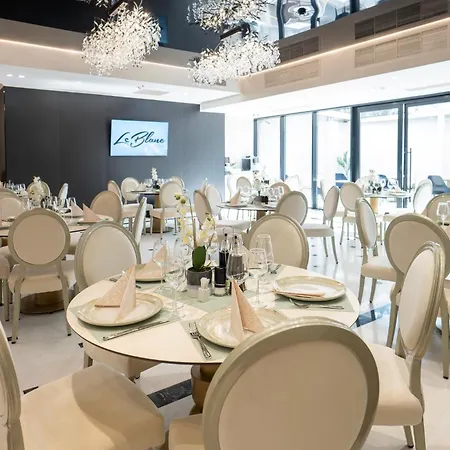 호텔 Le Blanc Cotroceni 4*